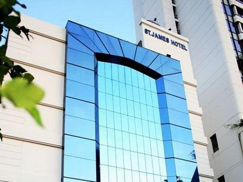 St. James Hotel Bangkok Bagian luar foto